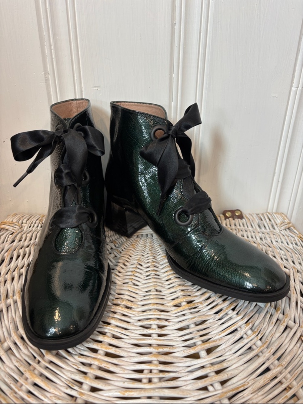 HISPANITAS Forest Green Ankle Boots Satin Ribbon Lace TriFlow Comfort Size 41